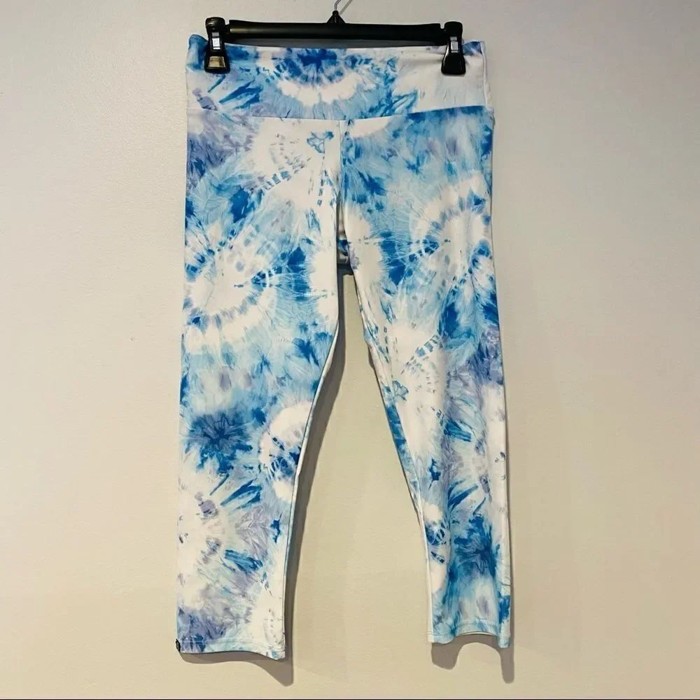 Onzie White/Blue Tie Dyed Cropped Legging Size S/M
